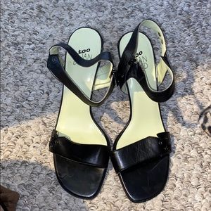 sexy yet conservative - Leather sandals